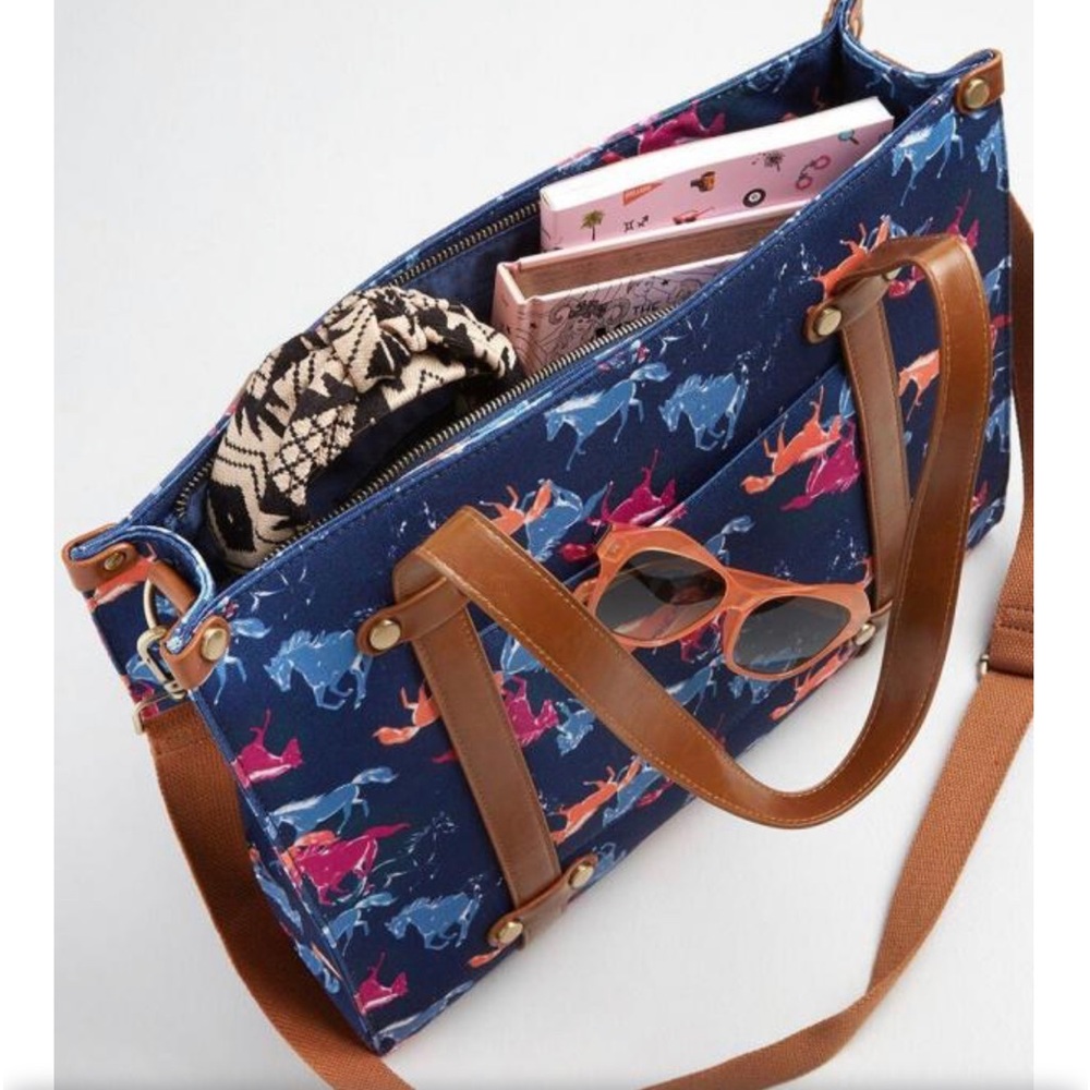 Brand new- Never used Women Large multi color Tote